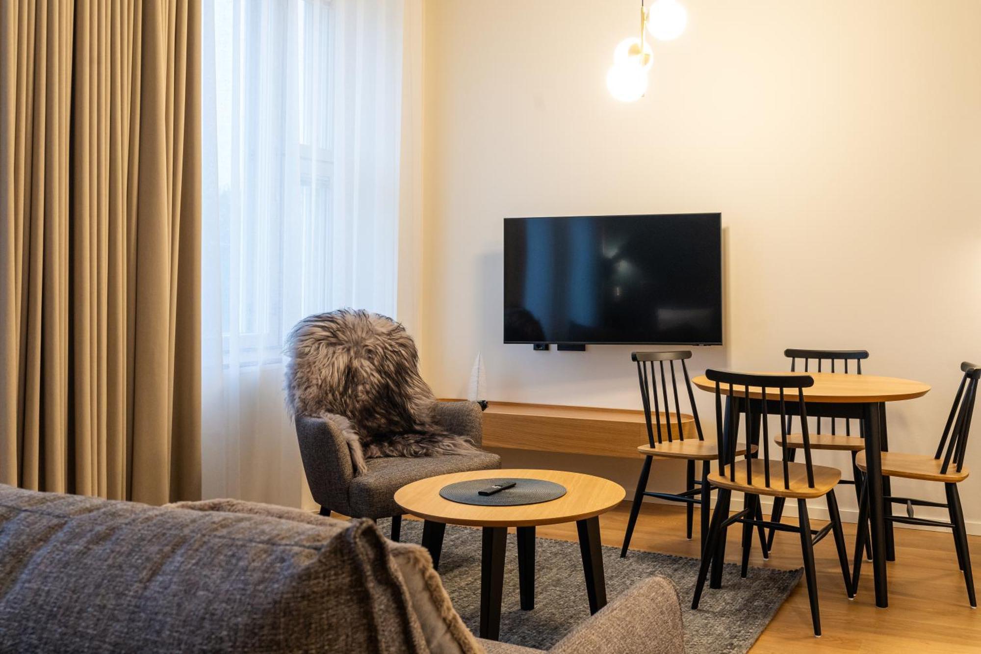 Postmaster Hotel 罗瓦涅米 外观 照片